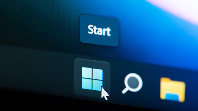 زر بدء تشغيل Windows 11 على شاشة قائمة الكمبيوتر، عرض عن قرب